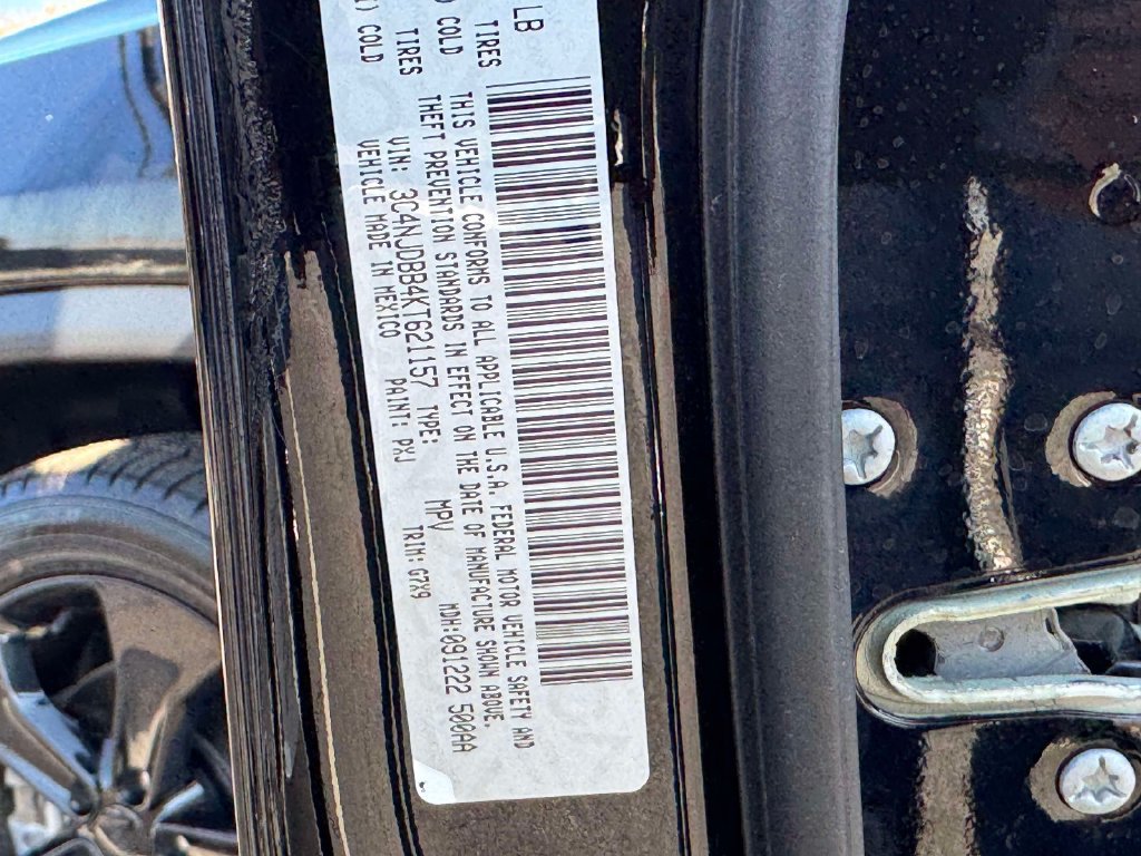 Used 2019 Jeep Compass Latitude AWD/4WD image 37
