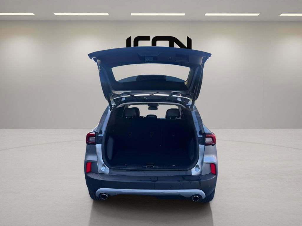 Used 2023 Ford Escape Platinum image 28