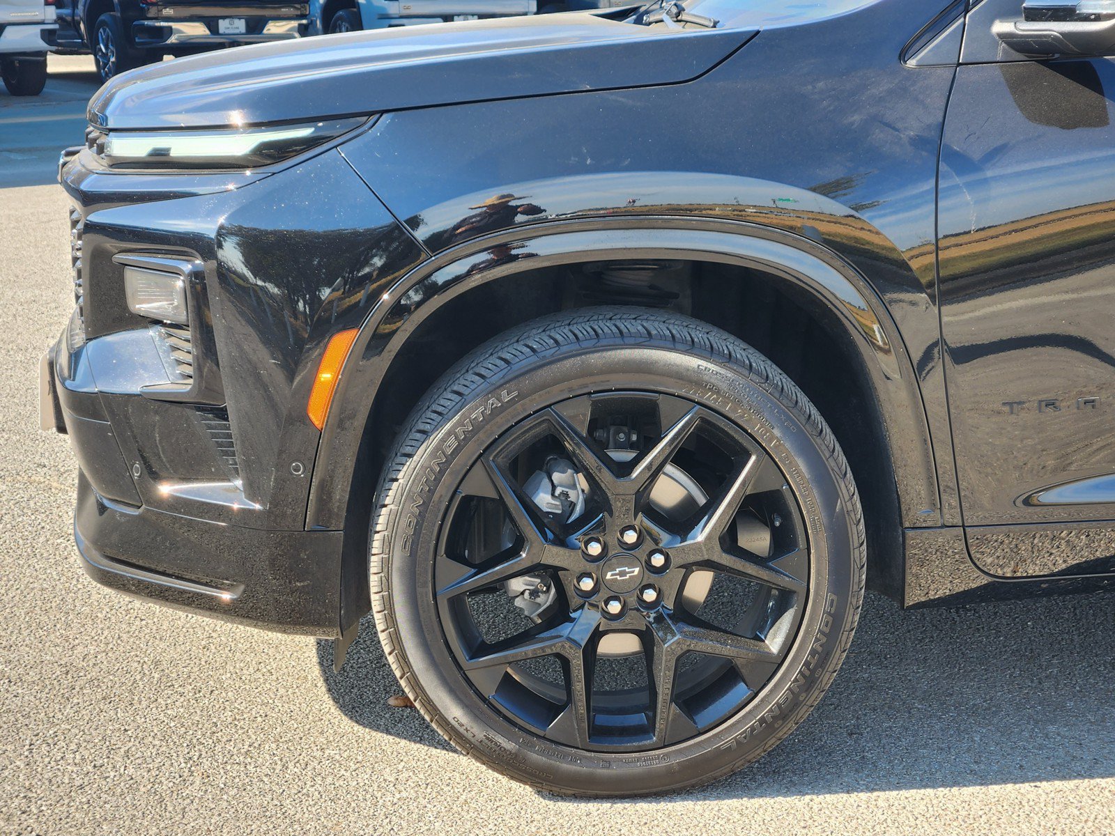 Used 2024 Chevrolet Traverse RS FWD image 28