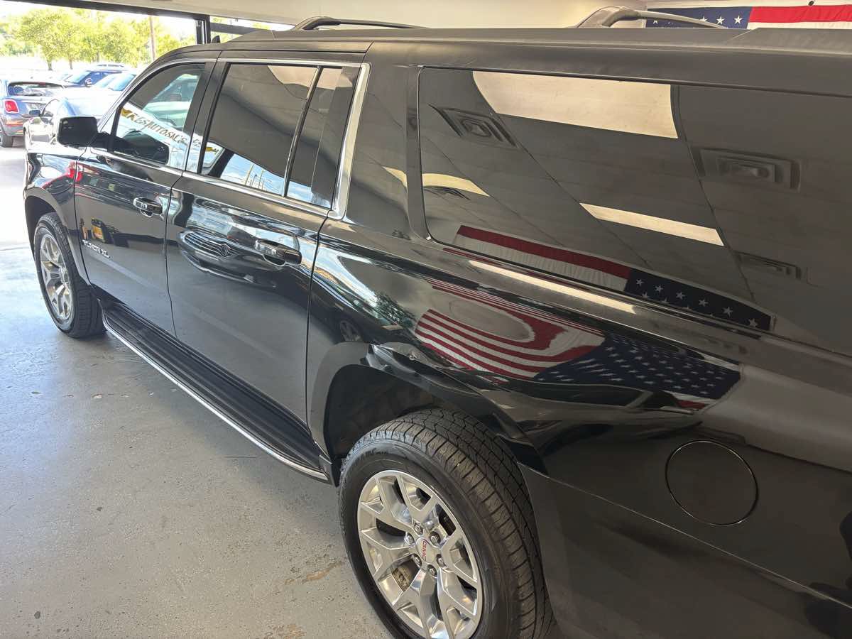 Used 2018 GMC Yukon XL SLE w/ SLE Value Package RWD image 5