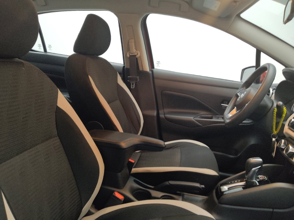 Used 2020 Nissan Versa SV FWD image 21
