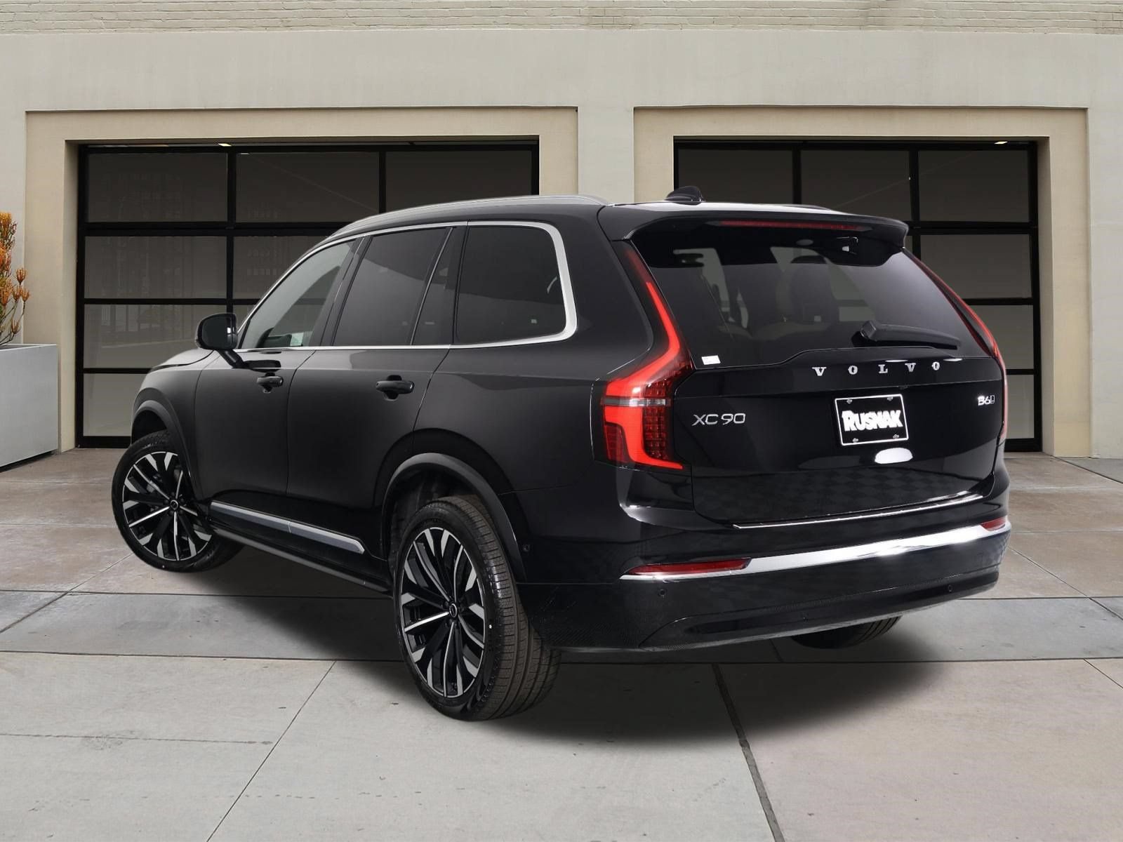 New 2026 Volvo XC90 B6 Plus w/ Protection Package AWD/4WD image 3