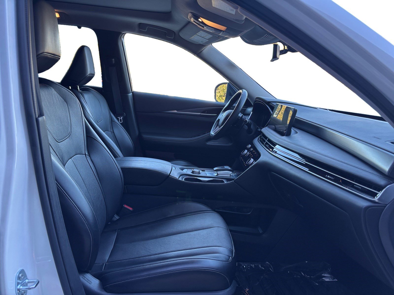 Used 2024 INFINITI QX60 Luxe image 15