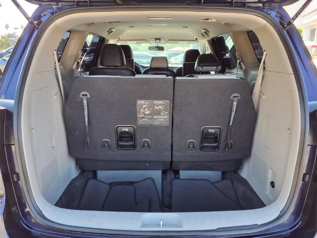 Used 2019 Kia Sedona EX FWD image 8