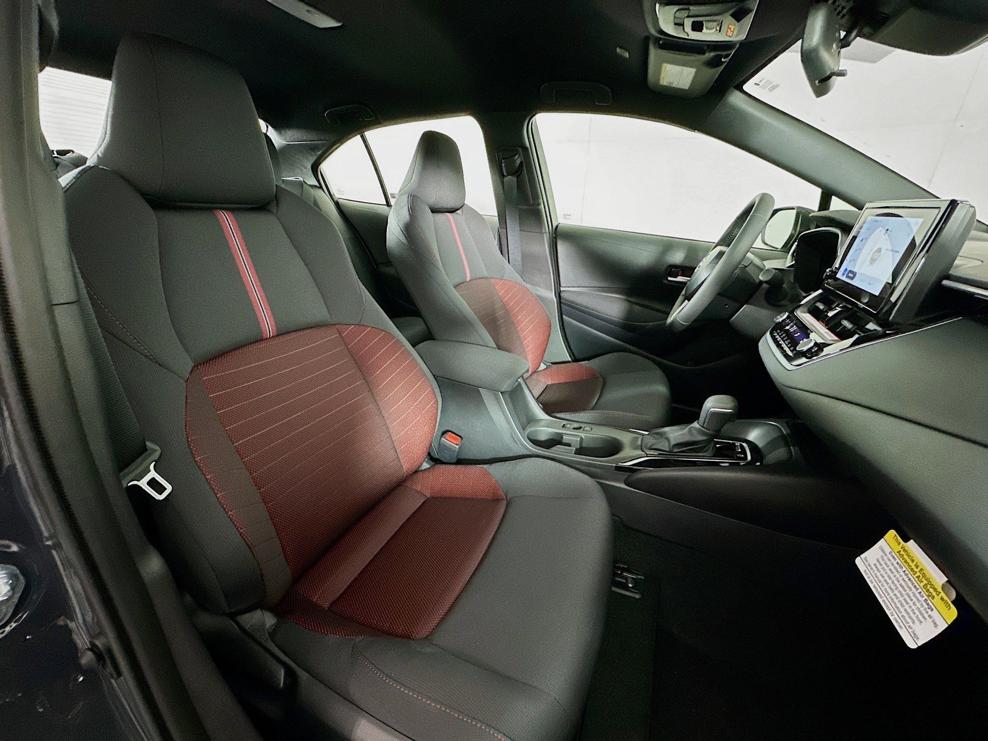 Used 2026 Toyota Corolla SE image 28