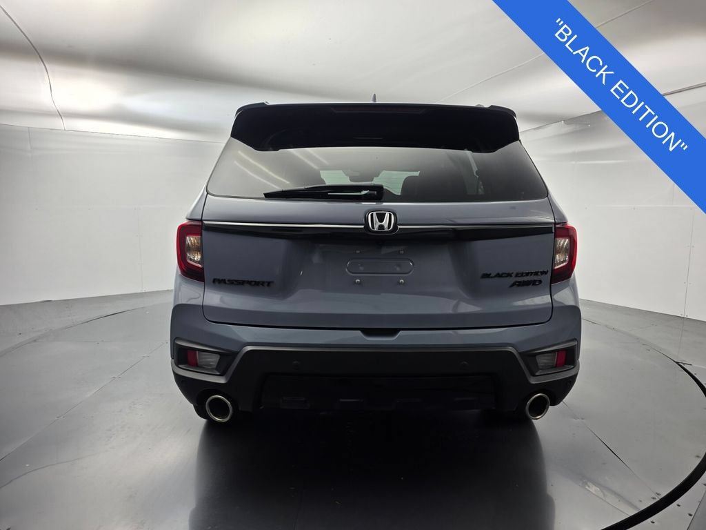 Used 2025 Honda Passport Black Edition image 5