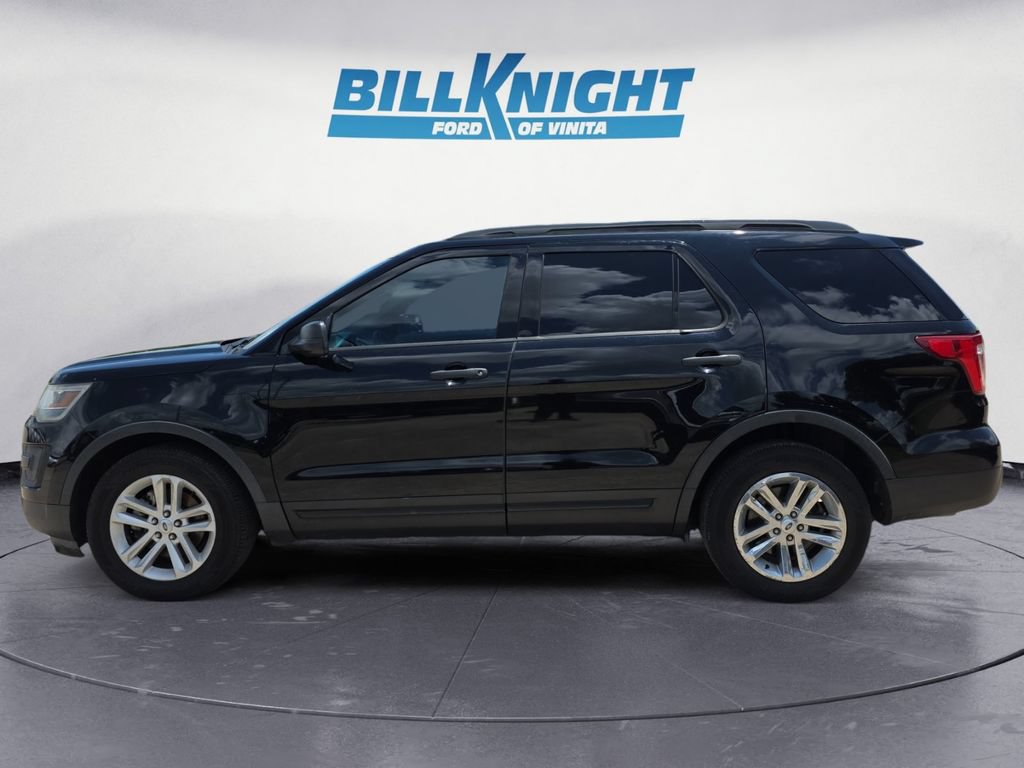 Used 2016 Ford Explorer FWD image 2