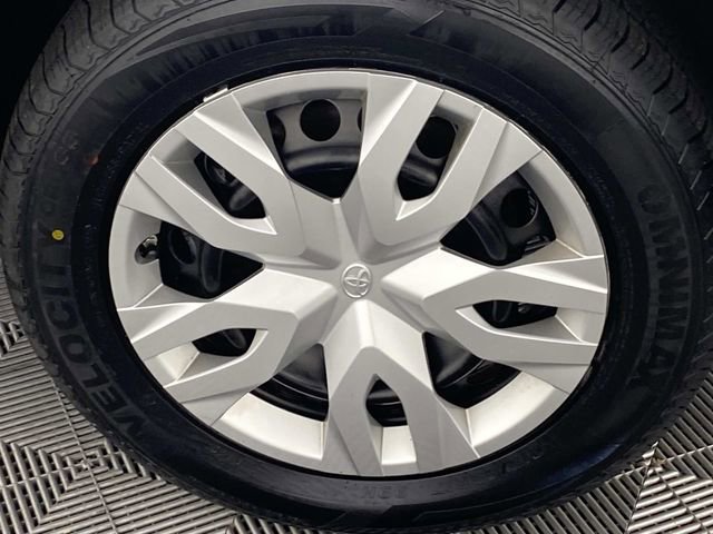 Used 2025 Toyota Corolla Cross L AWD/4WD image 26
