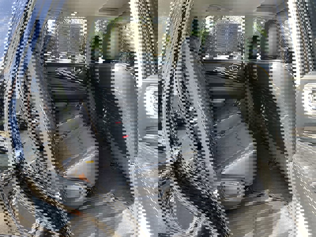 Used 2020 INFINITI QX60 Luxe w/ Essential Package image 18