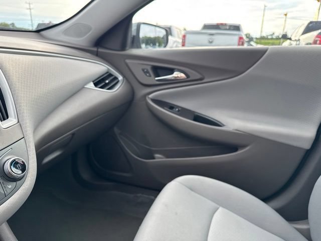 Used 2024 Chevrolet Malibu LT FWD image 34