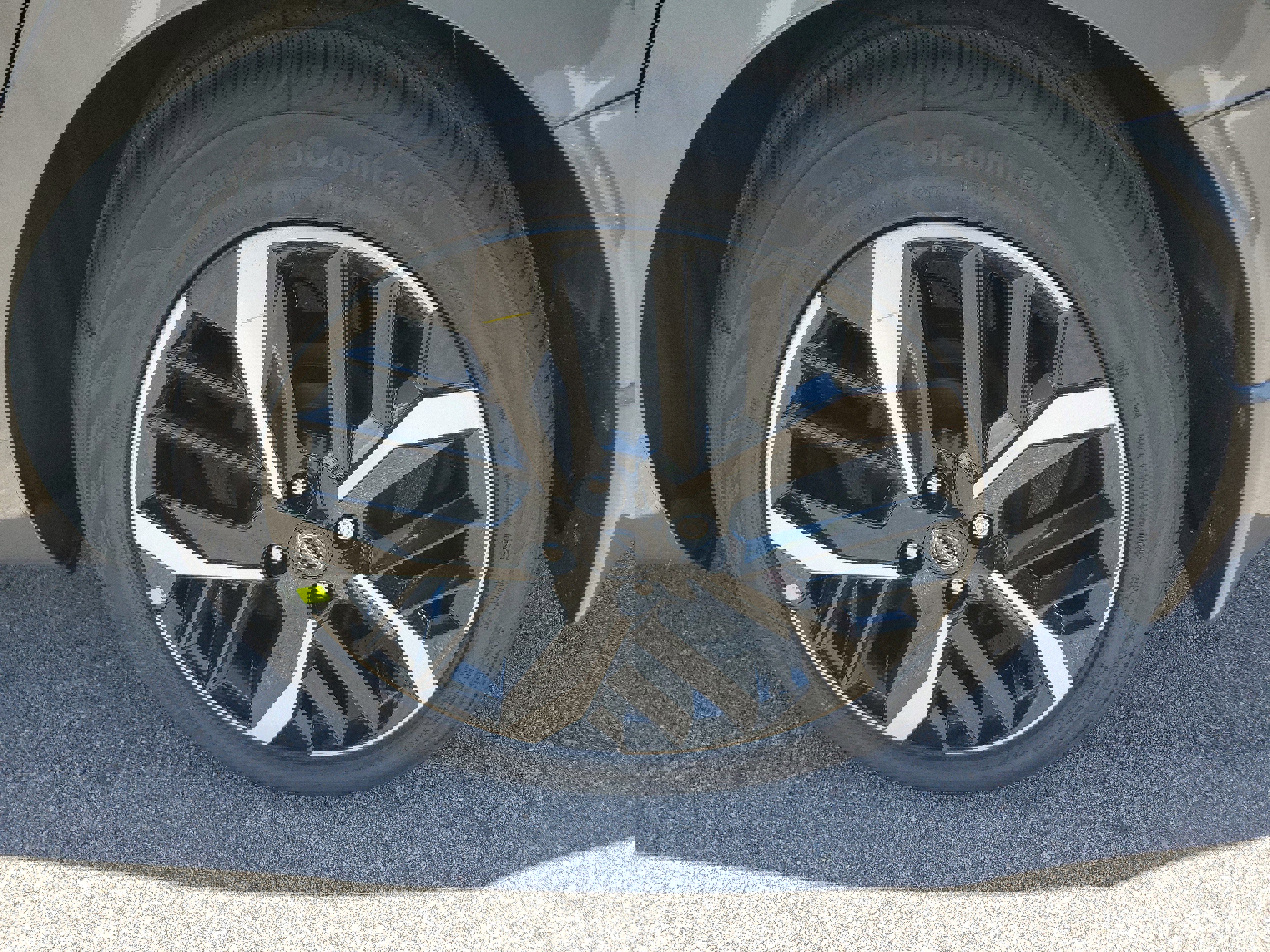 New 2025 Nissan Versa SR w/ Trunk Package image 8