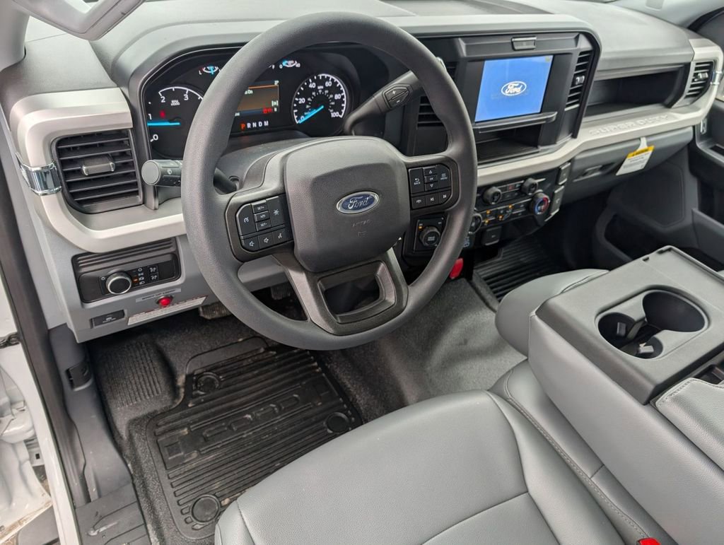 New 2025 Ford F550 4x4 Regular Cab Super Duty image 22