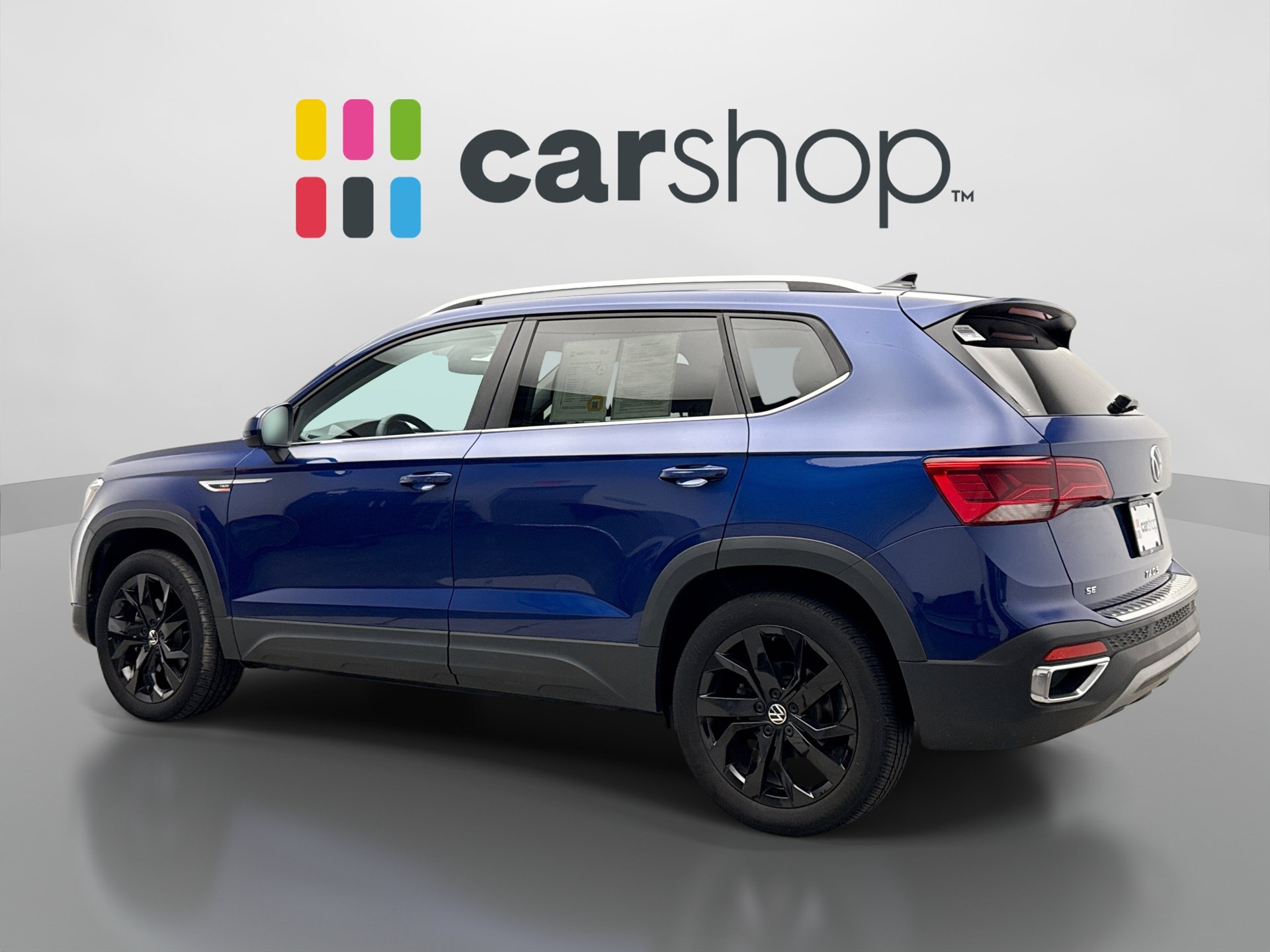 Used 2023 Volkswagen Taos SE w/ Panoramic Sunroof Package AWD/4WD image 3