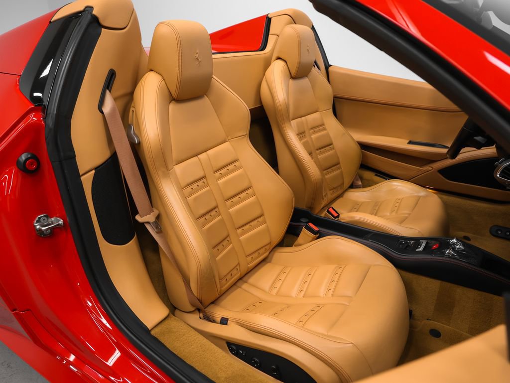 Certified 2013 Ferrari 458 Spider RWD image 19