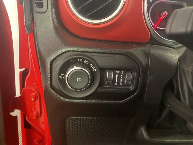 Used 2022 Jeep Wrangler Unlimited Rubicon image 10