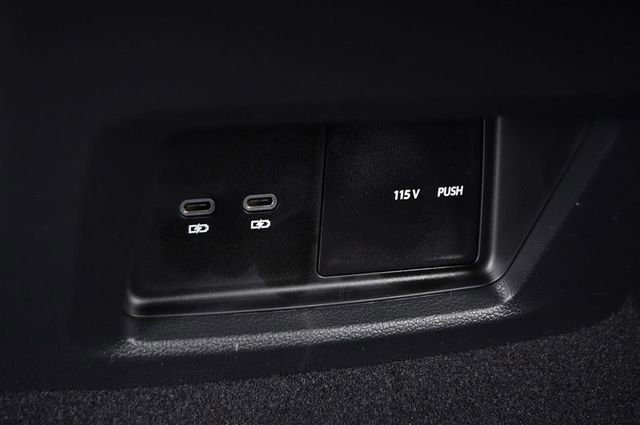 New 2026 Volkswagen Atlas Cross Sport SE image 24