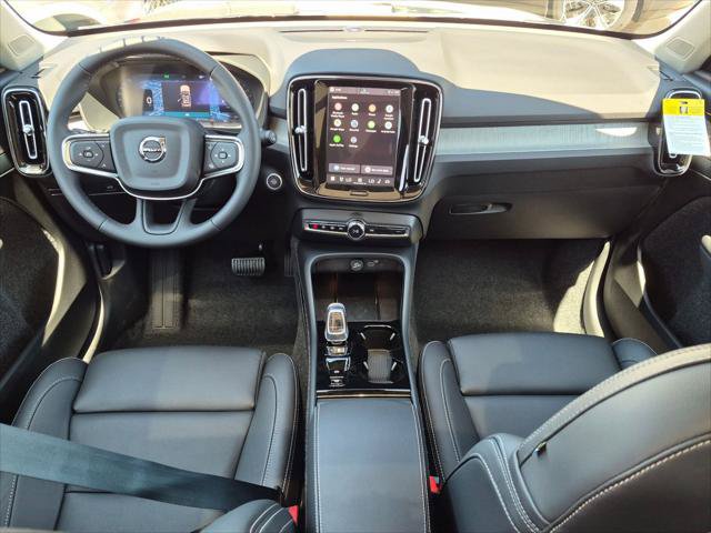 New 2026 Volvo XC40 B5 Ultra w/ Protection Package Premier AWD/4WD image 11