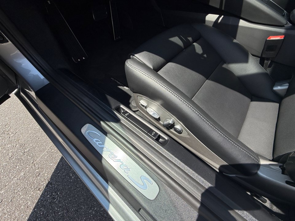 Certified 2017 Porsche 911 Carrera S RWD image 25