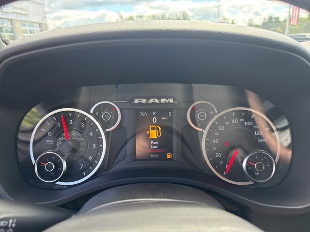 New 2026 RAM 1500 4x4 Crew Cab image 19
