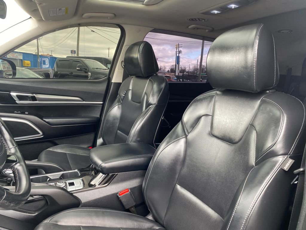 Used 2022 Kia Telluride S image 11