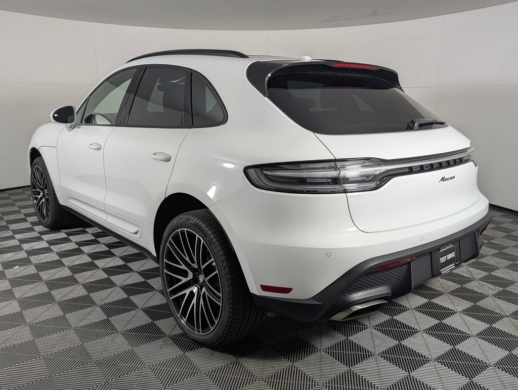 New 2026 Porsche Macan AWD/4WD image 3