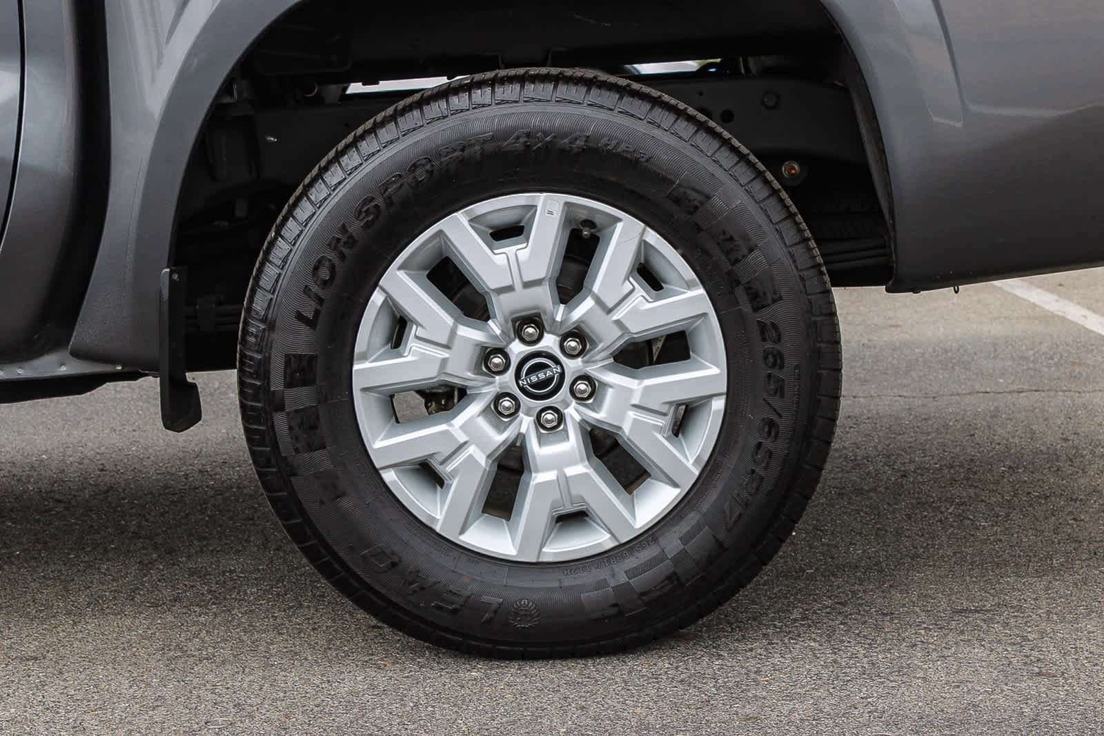 Used 2023 Nissan Frontier SV AWD/4WD image 10