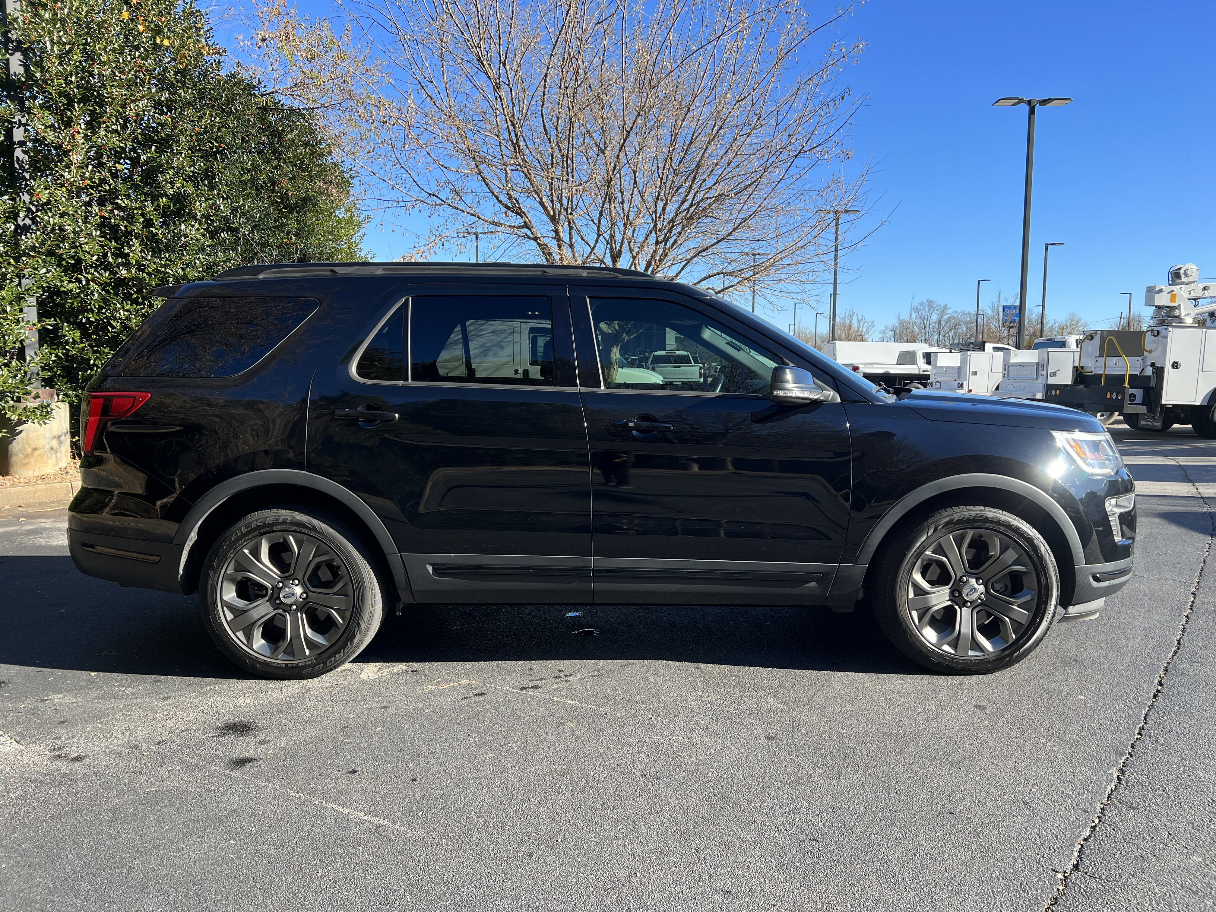 Used 2018 Ford Explorer Sport w/ Equipment Group 401A image 11