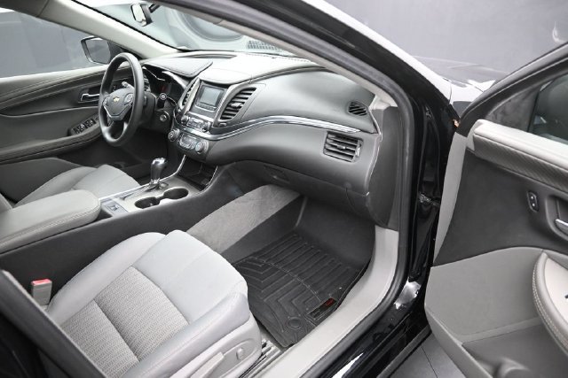 Used 2017 Chevrolet Impala LS FWD image 9