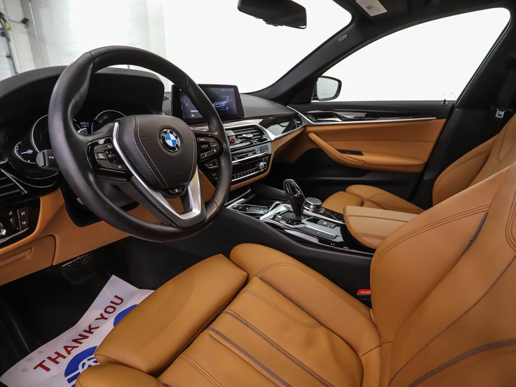 Used 2019 BMW 530i xDrive w/ Convenience Package image 9