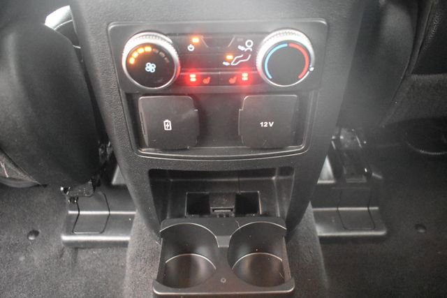 Used 2023 Ford Explorer Limited image 39