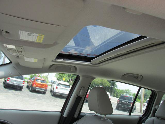 Used 2014 MAZDA MAZDA5 Grand Touring FWD image 11