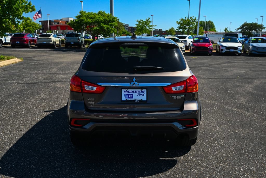 Used 2018 Mitsubishi Outlander Sport LE FWD image 6
