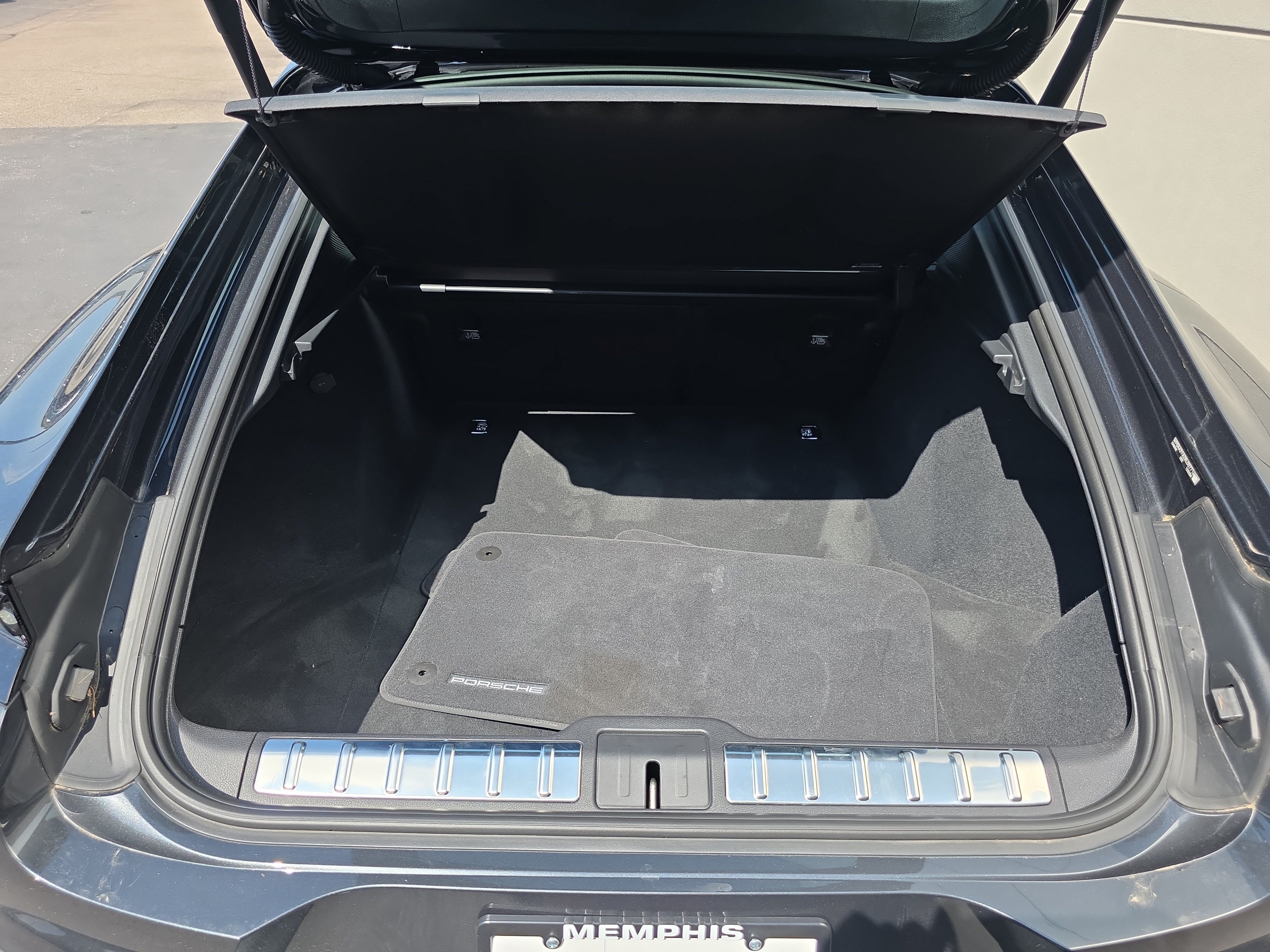 Certified 2024 Porsche Panamera image 17