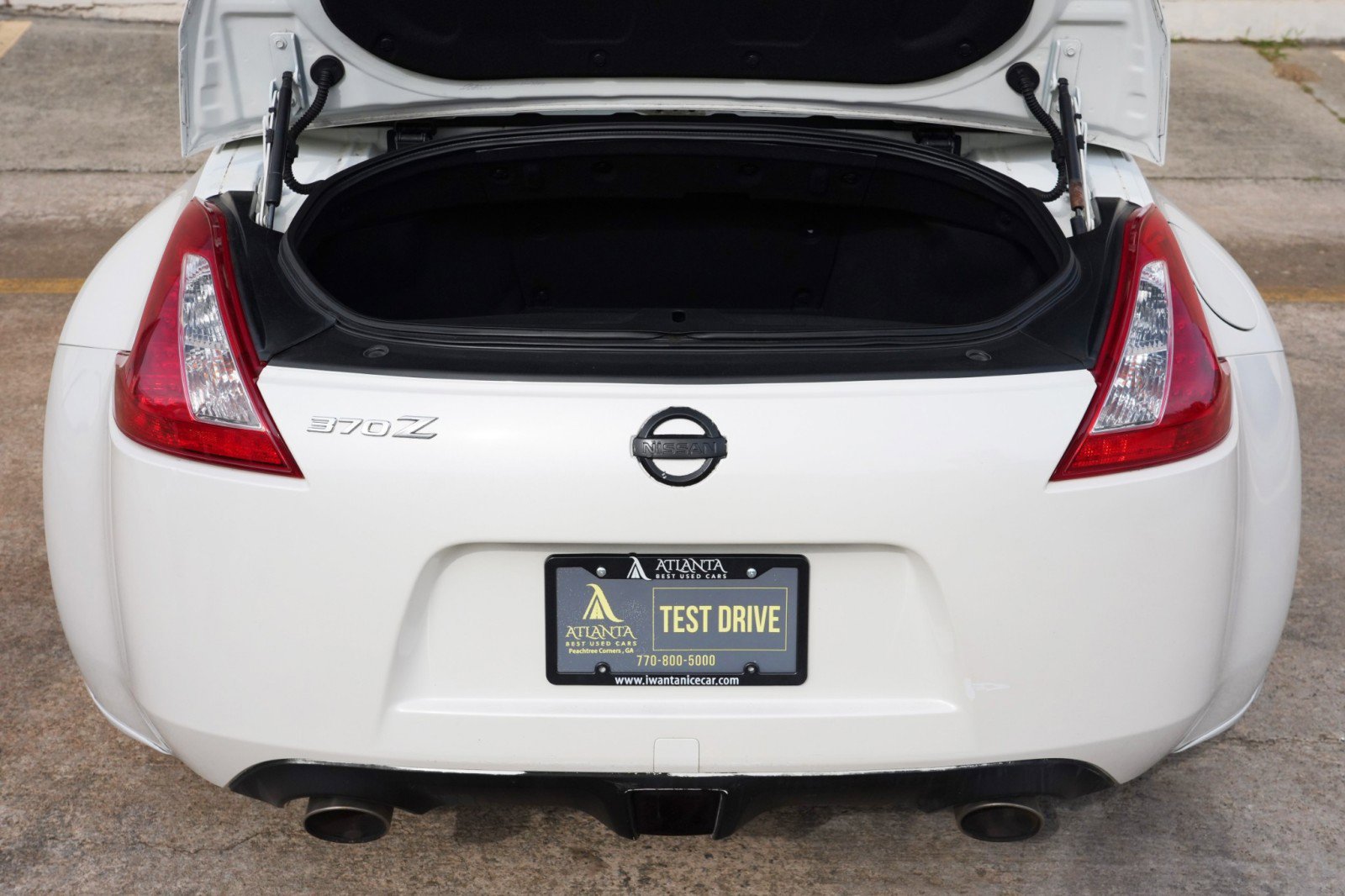 Used 2010 Nissan 370Z Touring RWD image 9
