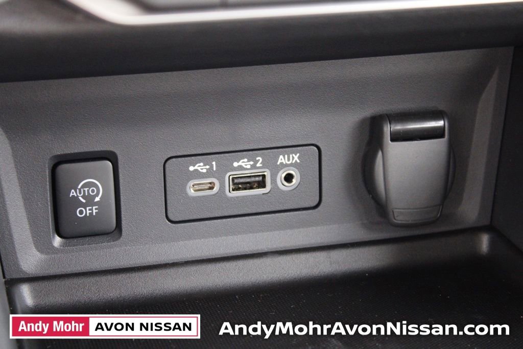 New 2025 Nissan Sentra SV image 24