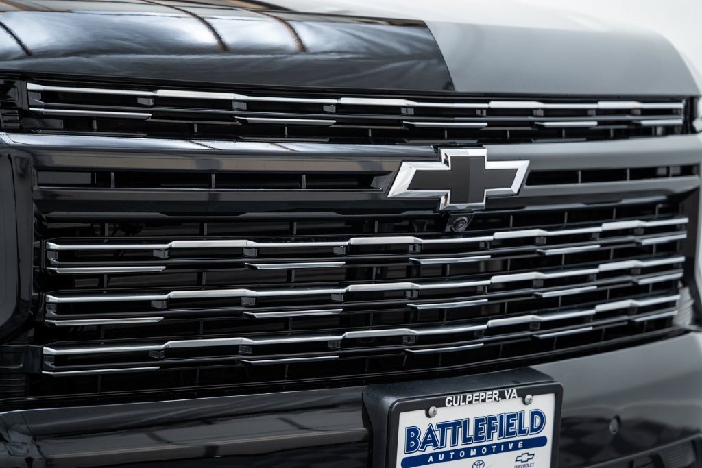 New 2026 Chevrolet Tahoe High Country AWD/4WD image 13