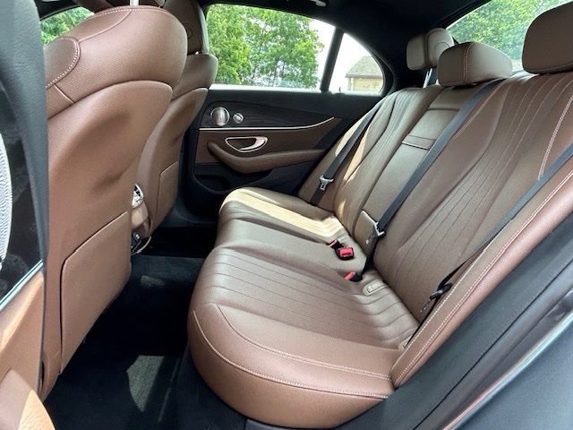 Used 2019 Mercedes-Benz E 300 4MATIC image 19