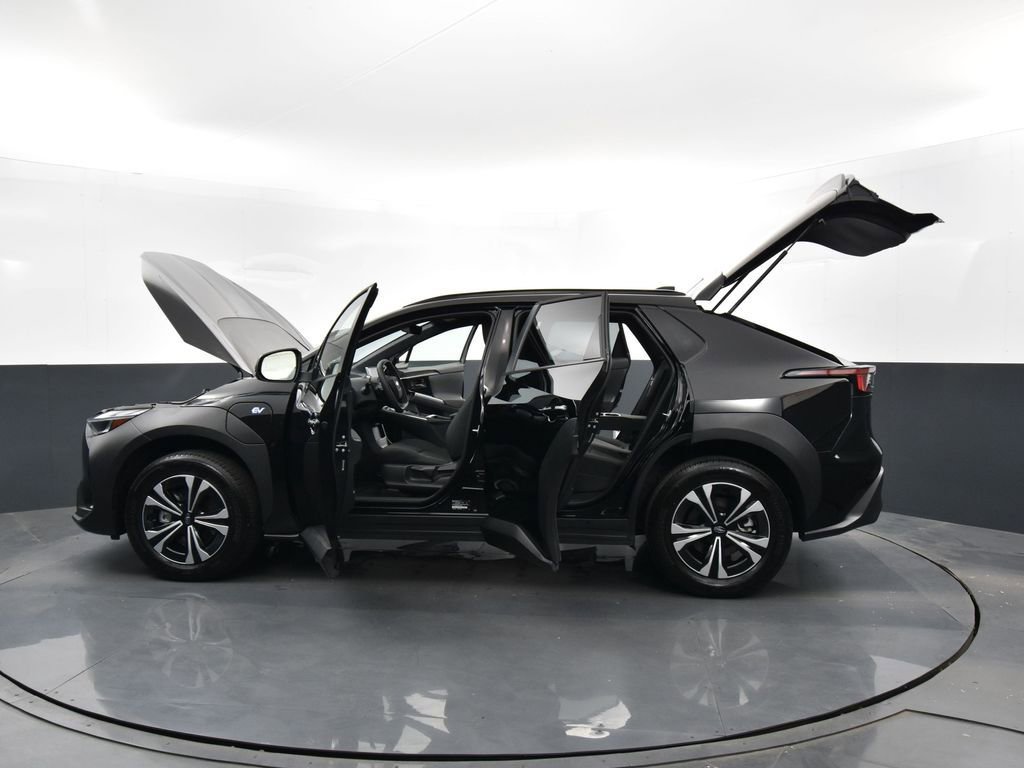 Used 2024 Subaru Solterra Premium image 35
