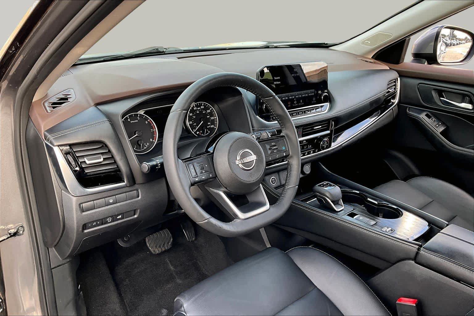 Certified 2023 Nissan Rogue SL w/ SL Premium Package FWD image 18