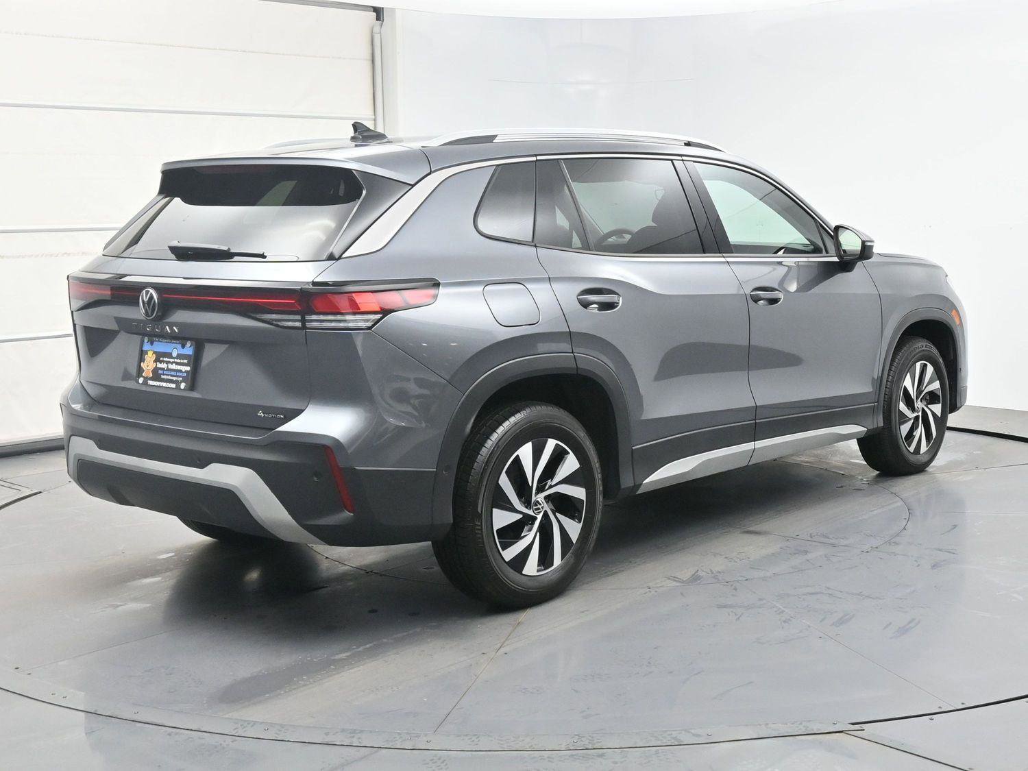 Certified 2025 Volkswagen Tiguan S image 22