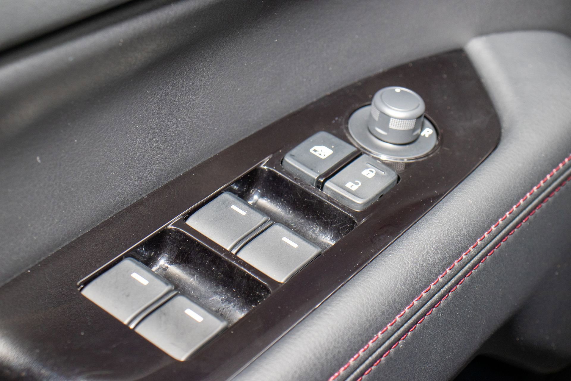 Used 2023 MAZDA CX-5 Carbon Edition image 24