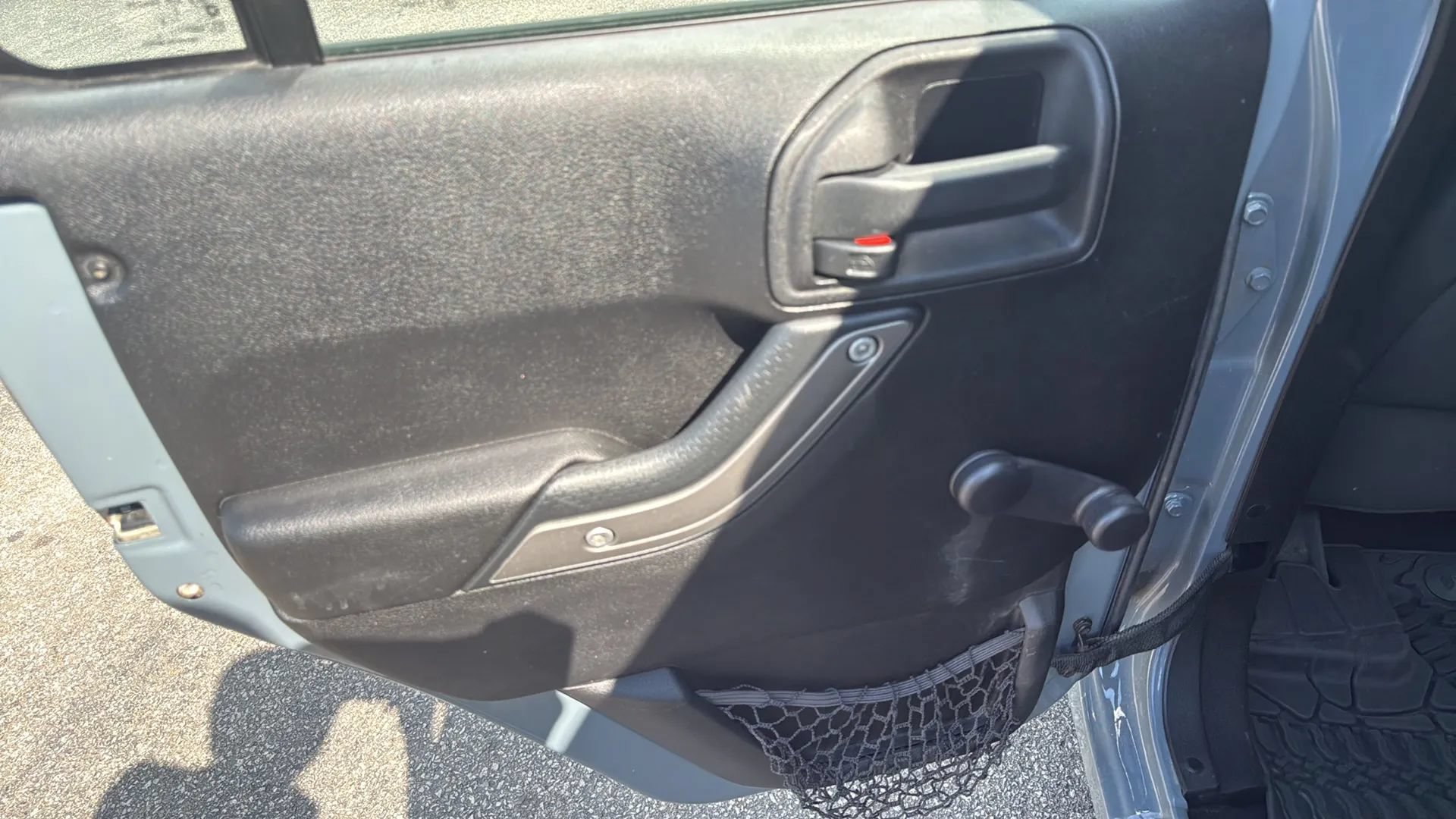 Used 2014 Jeep Wrangler Unlimited Sport w/ Connectivity Group AWD/4WD image 11
