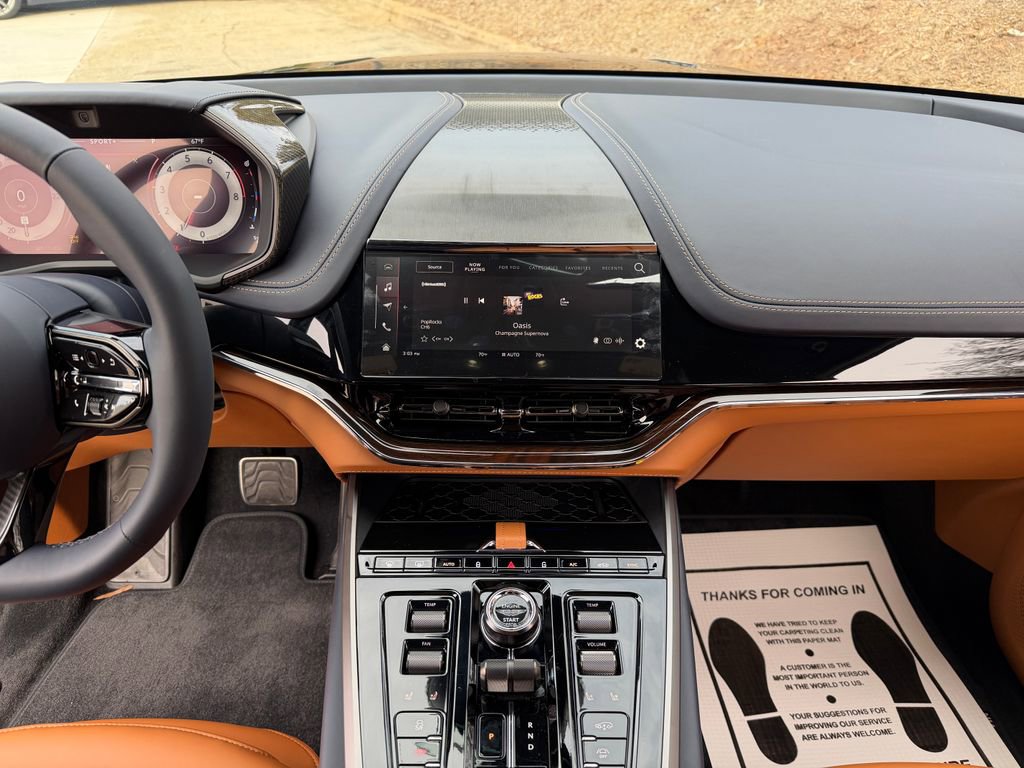 New 2026 Aston Martin DBX 707 image 10