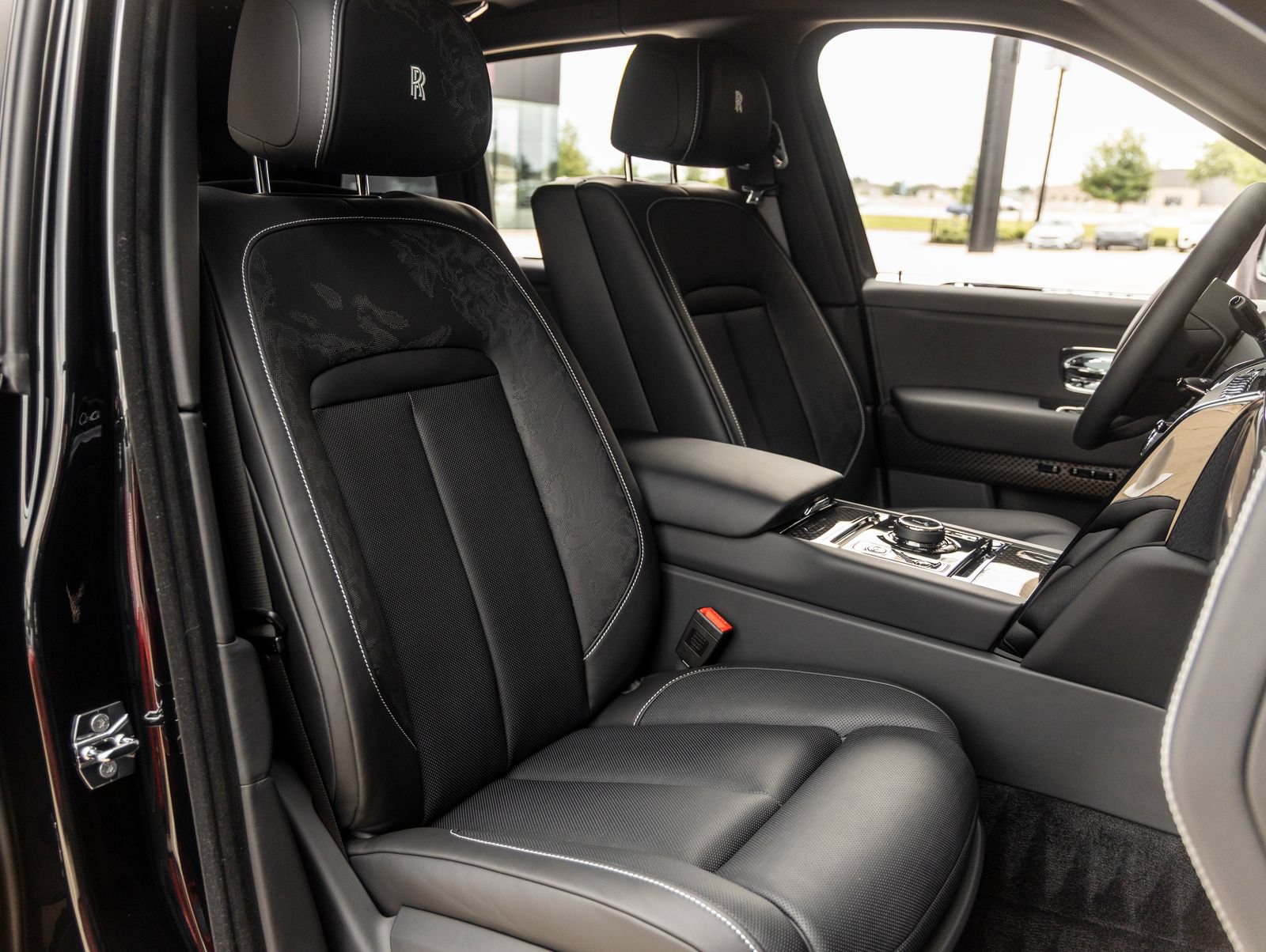 New 2027 Rolls-Royce Cullinan Black Badge AWD/4WD image 50