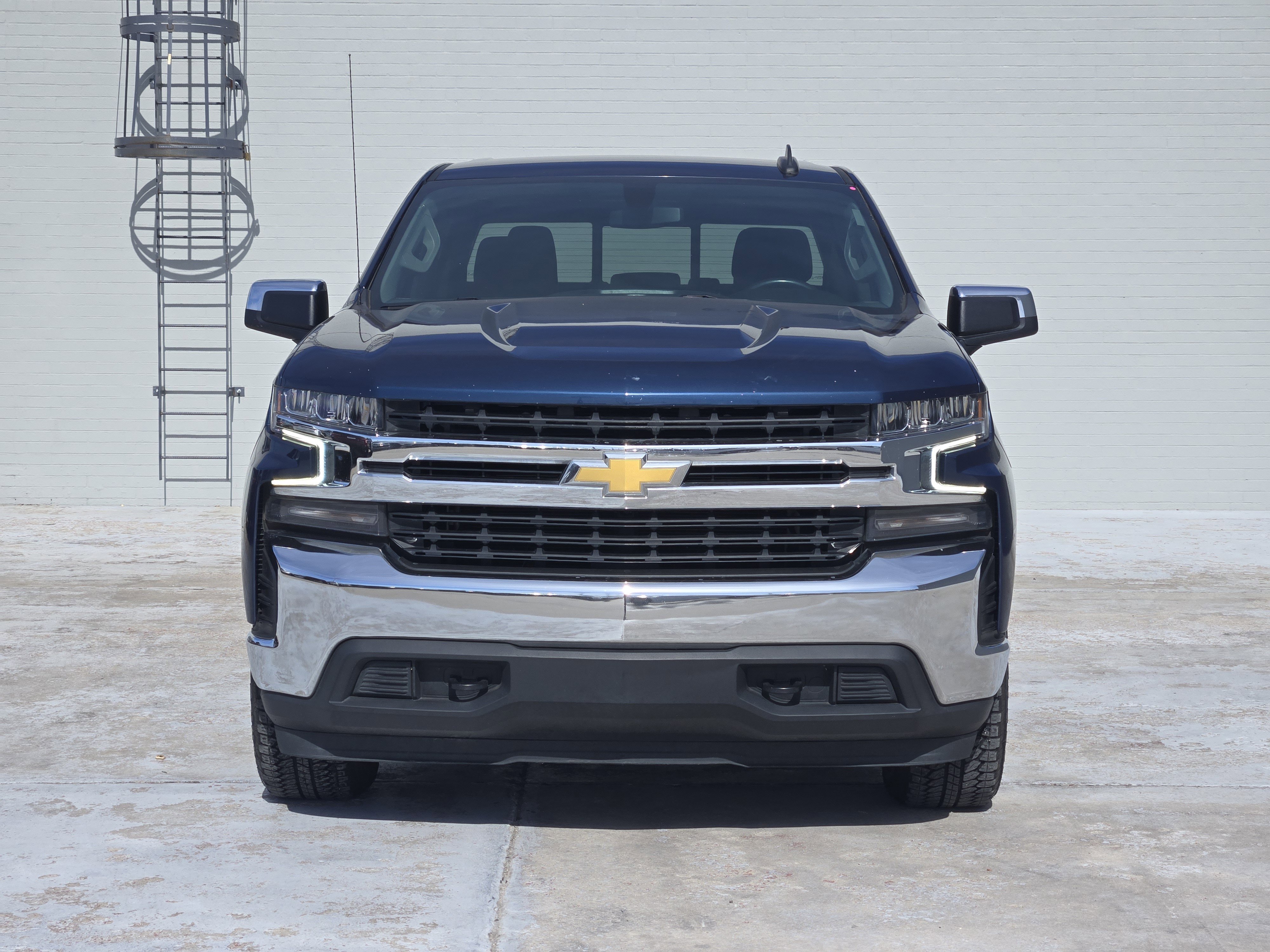 Used 2021 Chevrolet Silverado 1500 LT w/ Texas Edition Plus image 3