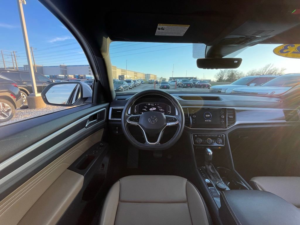Used 2023 Volkswagen Atlas Cross Sport SEL image 27