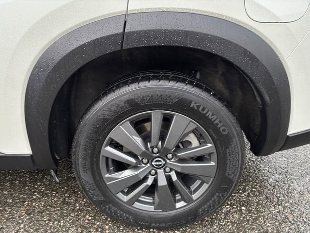 Used 2024 Nissan Pathfinder SV AWD/4WD image 22