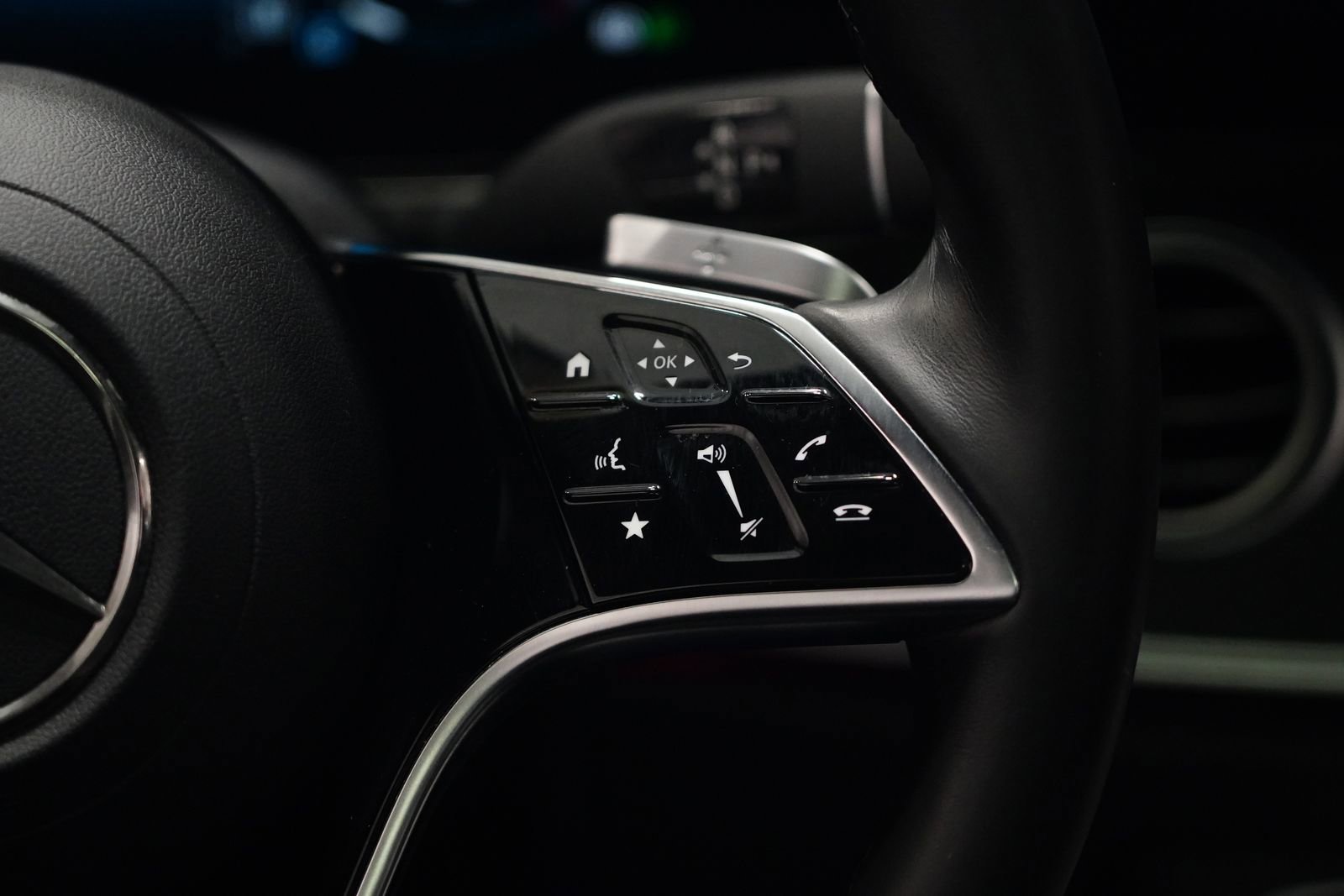 Certified 2022 Mercedes-Benz E 350 4MATIC Sedan image 17