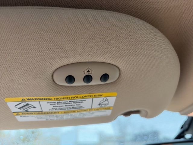 Used 2010 Lincoln Navigator 4WD image 16