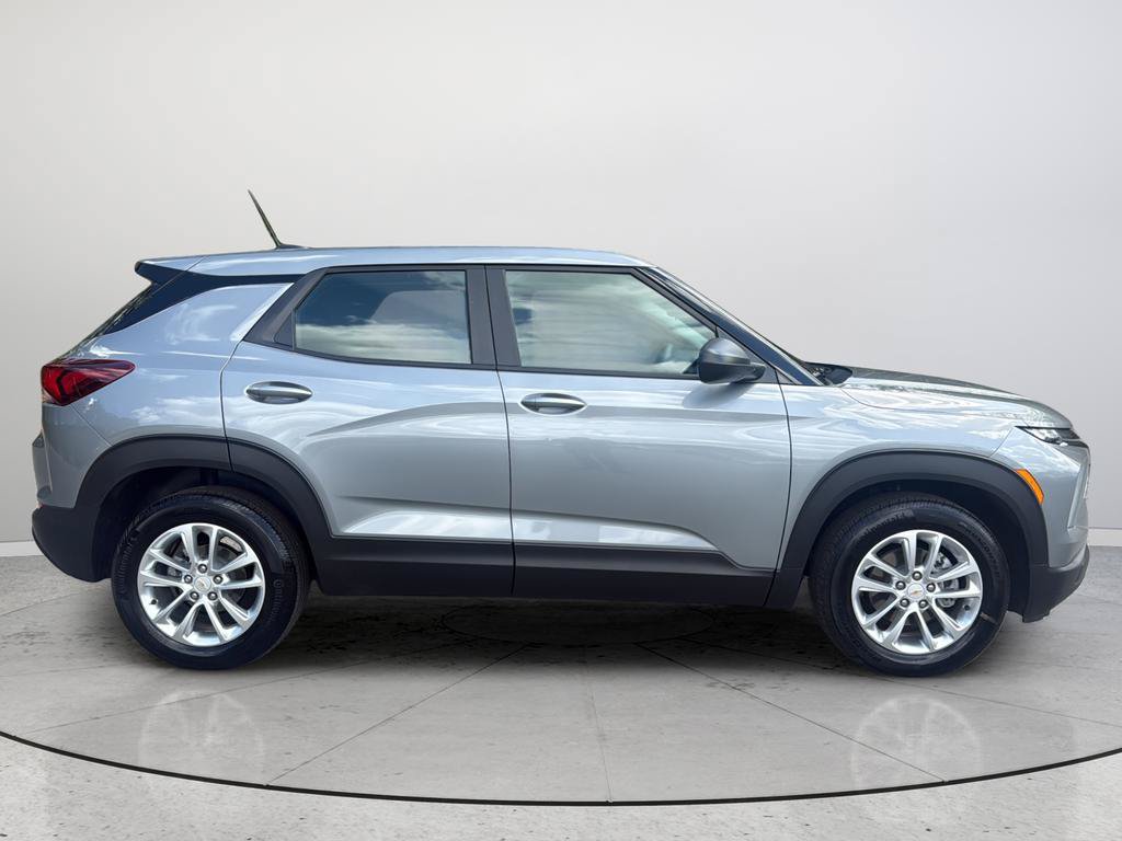 Certified 2026 Chevrolet TrailBlazer LS FWD image 5
